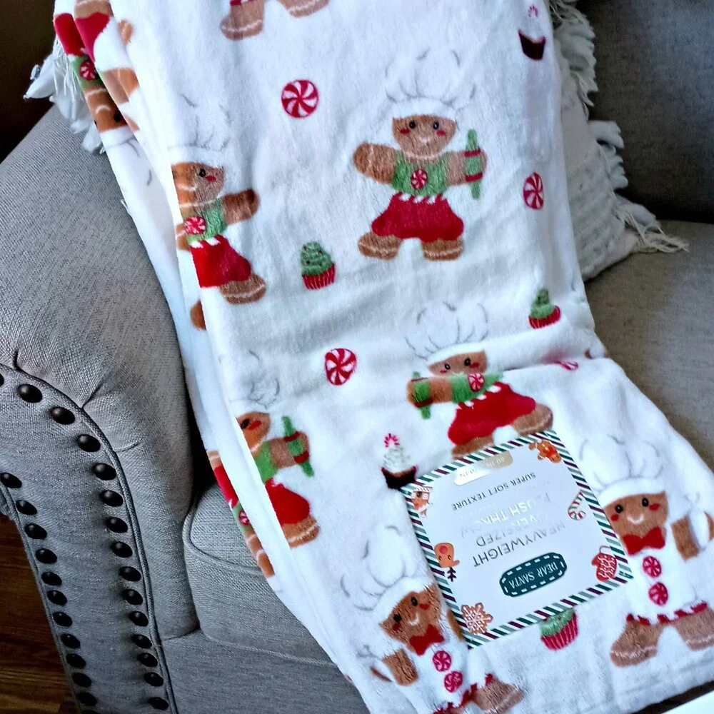 NEW! OVERSIZED HEAVYWEIGHT GINGERBREAD BAKERS MAN BLANKET